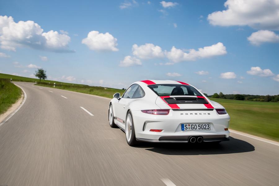  Porsche 911 R 2016 года  (фото 6 из 50)